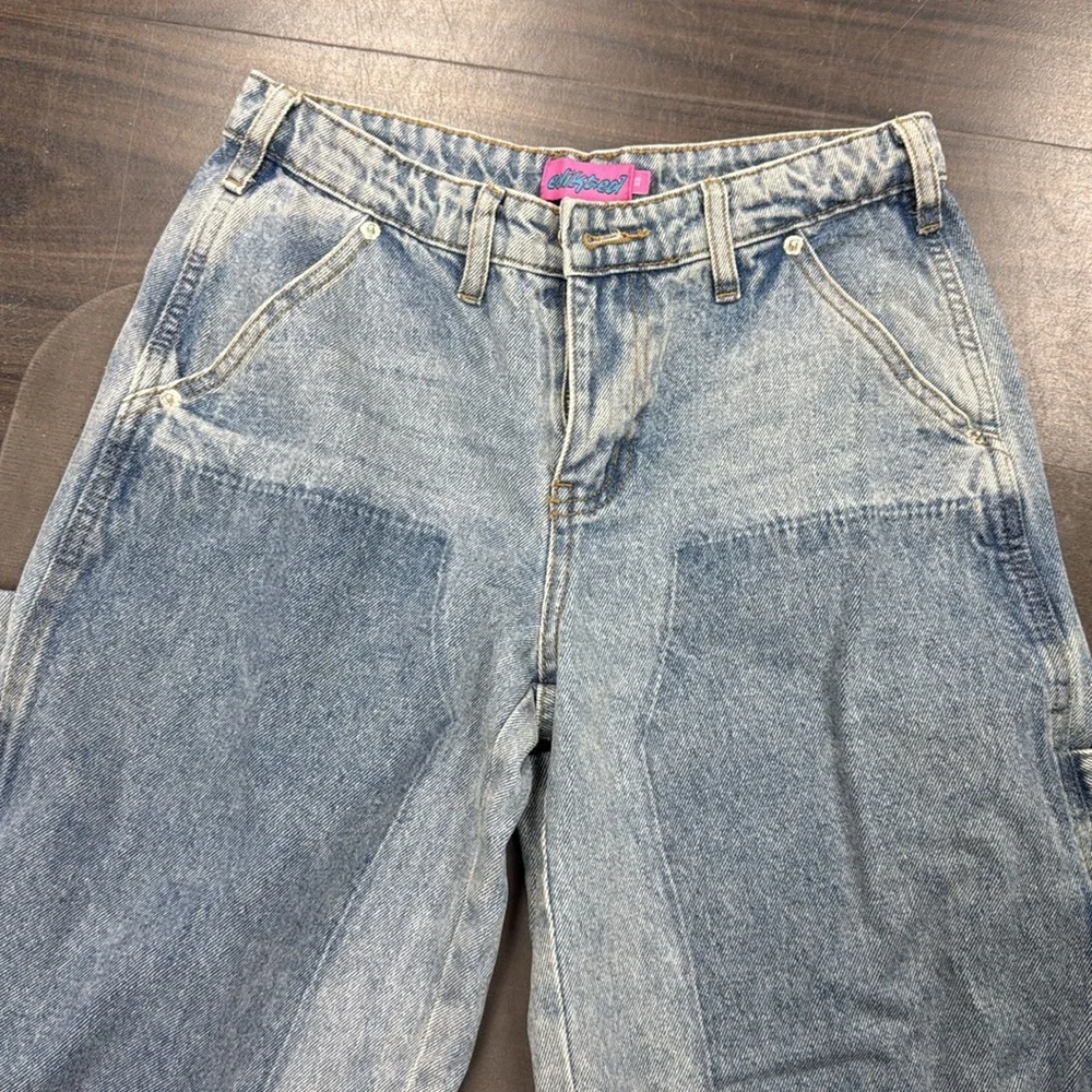 Edikted Faded Wash Low Rise Carpenter Jeans - Picture 6 of 8